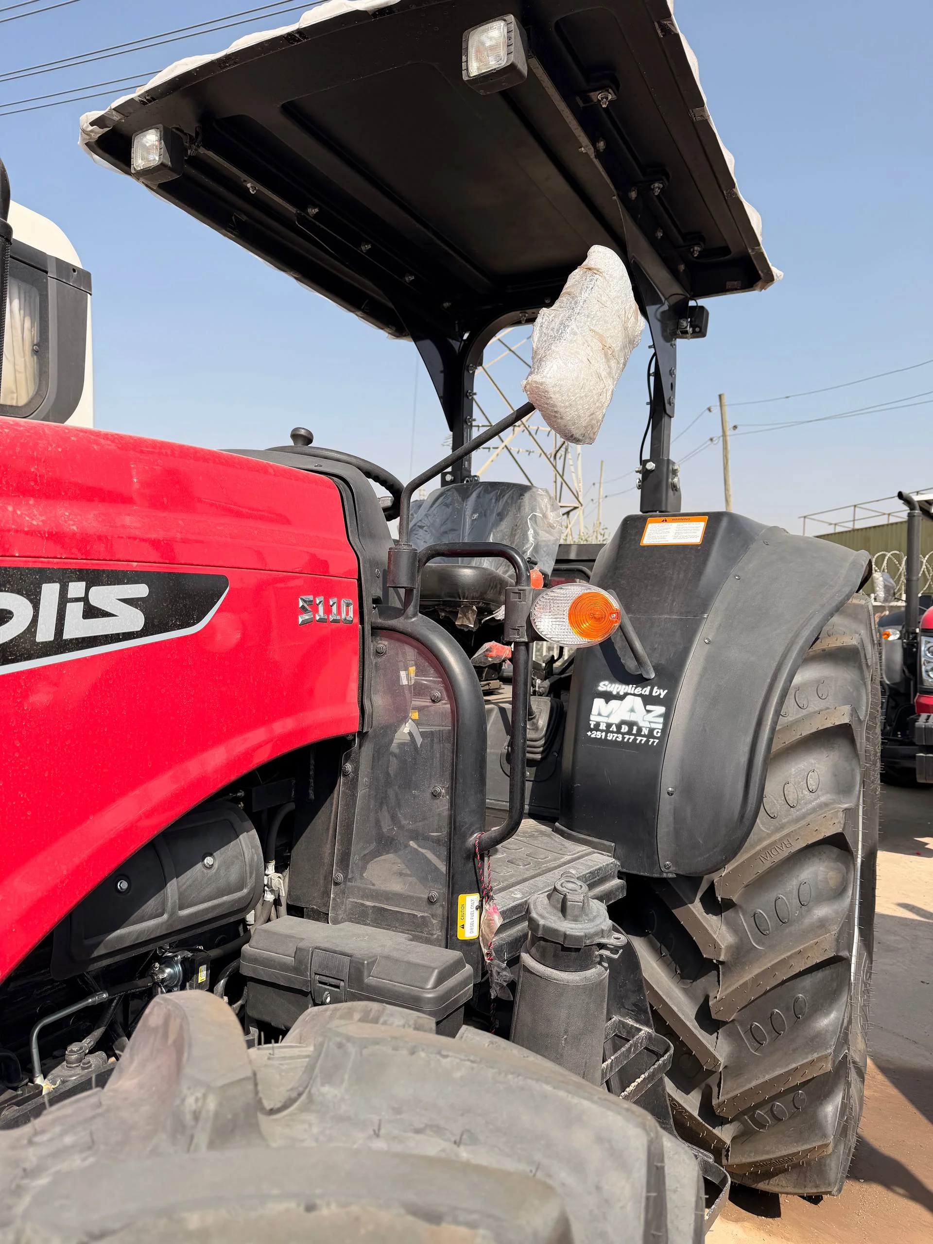 SOLIS 110HP MAZ Decal